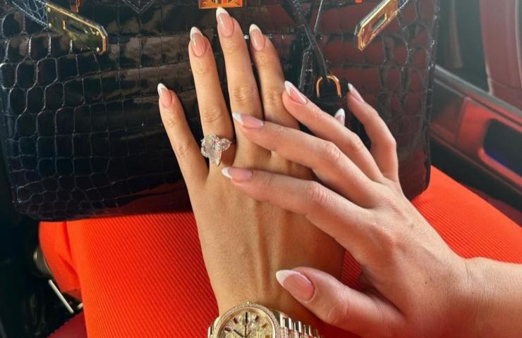 Georgina Rodriguez manicure