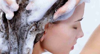 Lavare i capelli, quante volte a settimana? La scienza da la risposta definitiva