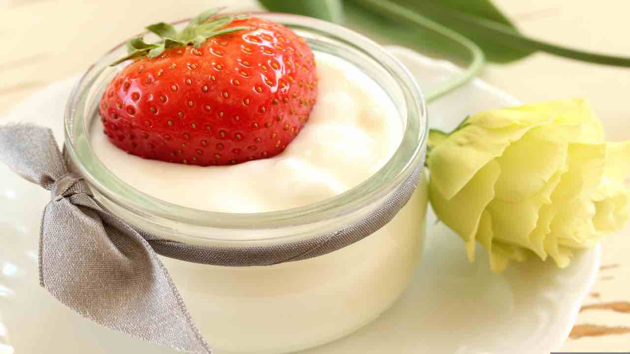 yogurt greco colazione