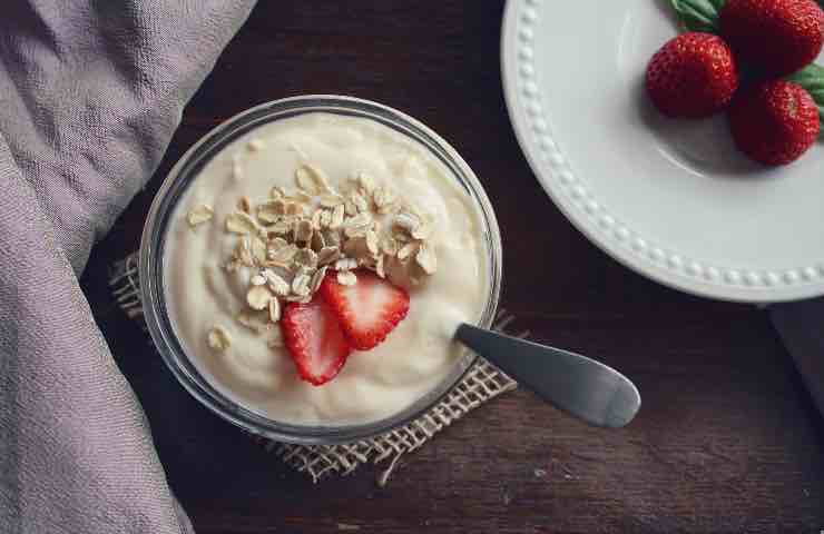 yogurt greco colazione