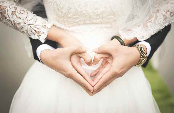 busta matrimonio quanti soldi mettere