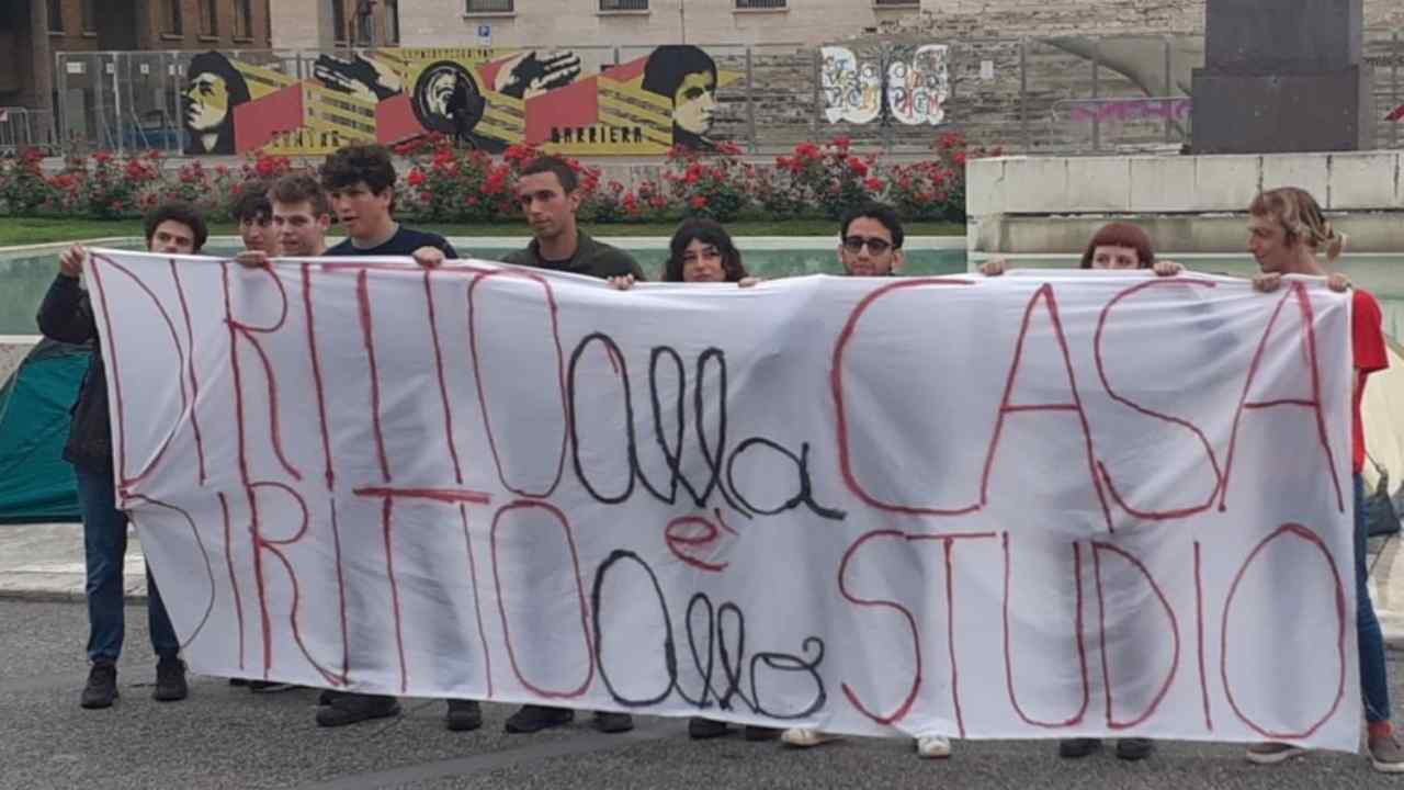 Testimoniane prezzi alti per studenti