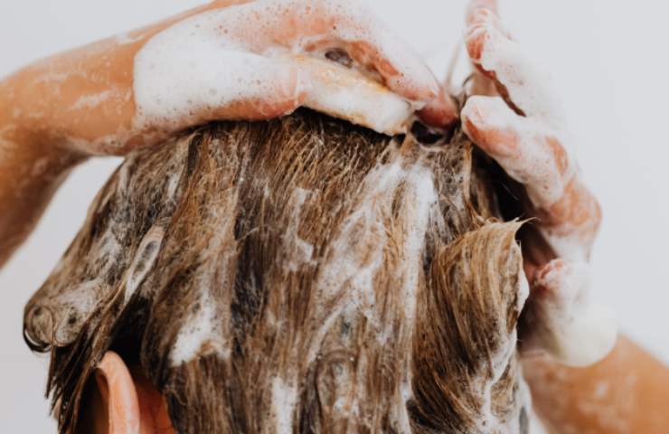 I risultati dopo l'applicazione dello shampoo alla caffeina