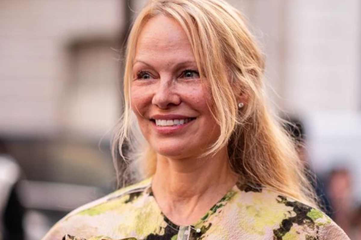 Pamela Anderson sul red carpet ci va senza make-up: “Ho smesso di truccarmi”