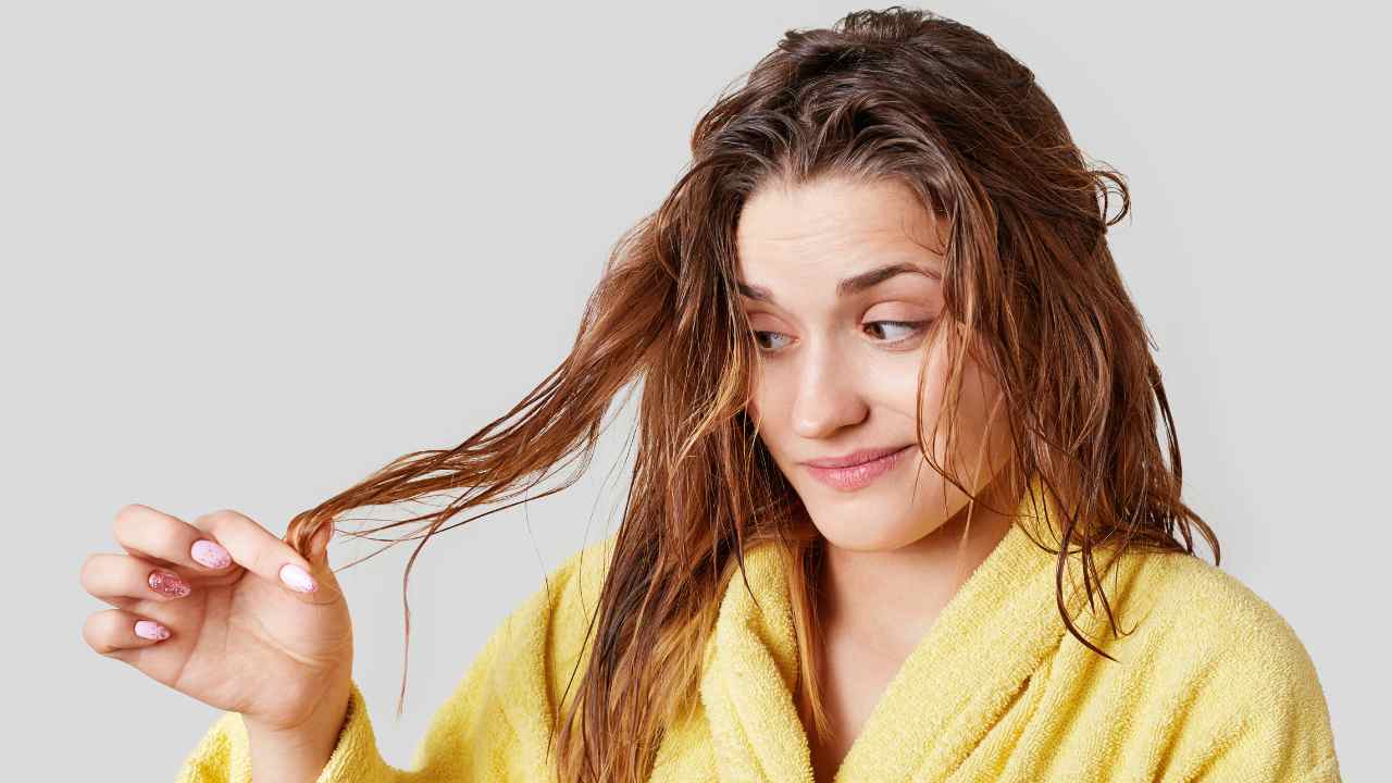 capelli secchi trucco prima di lavarli