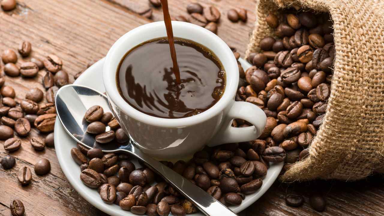 perchè il caffè fa sentire nervosi